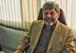 واکسن‌سازي به وزارت بهداشت يا بخش خصوصي واگذار شود