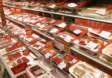 مصرف زياد گوشت قرمز براي زنان خطرناك است