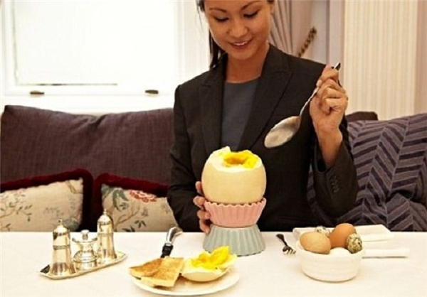 بزرگ‌ترین تخم‌مرغ آب‌پز جهان/عکس