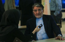 آل اسحاق درغرفه ایسنا: برای انتخاب کالاهای "صادرات ممنوع" با ما مشورت نشد