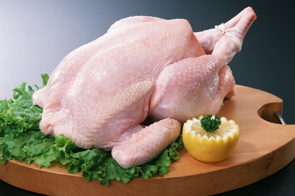 قیمت مرغ در آستانه شب عید به ۸۸۰۰ تومان رسید/مرغ دولتی؛۶۲۰۰ تومان