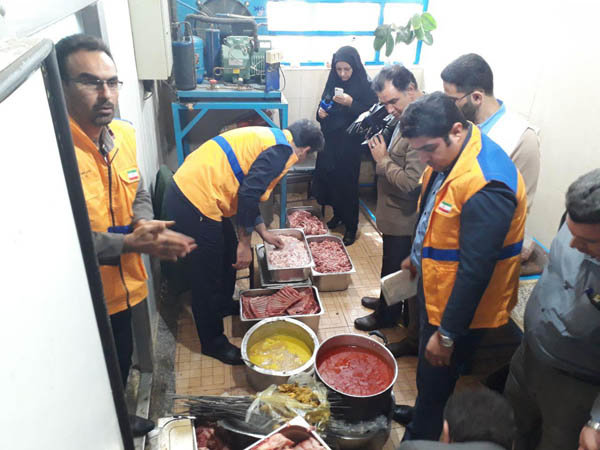 کشف ۷۰۰ کیلوگرم گوشت ناسالم در استان کرمانشاه